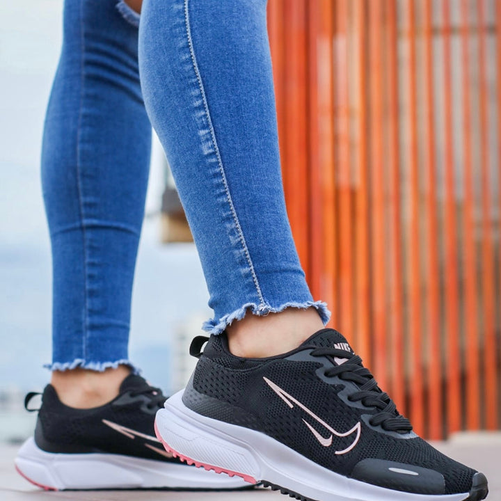 TENIS NIKE ZOOM DAMA 711